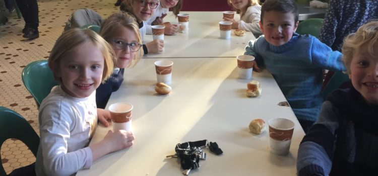 Le goûter de Noël Le goûter de Noël