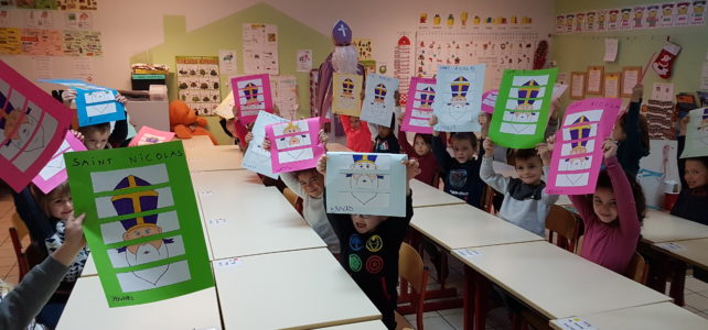 Saint Nicolas dans l’école. Saint Nicolas dans l’école.